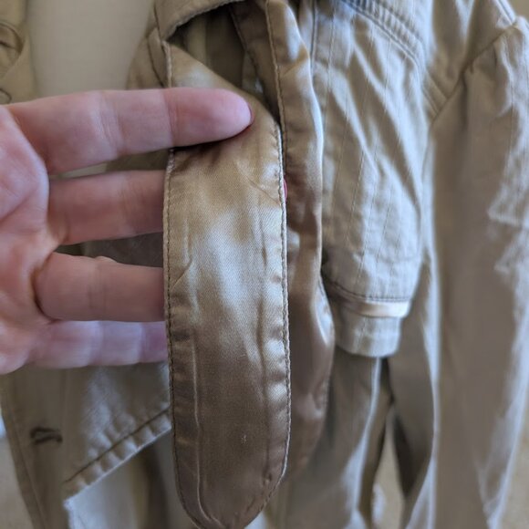 DKNY Jeans - Lightweight trench coat-style jacket W/satin trim - FREAKING CUTE - Picture 5 of 7